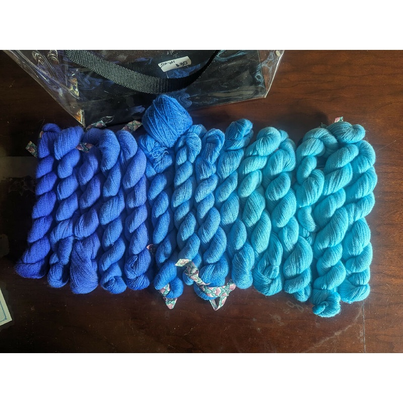1500 yards varigated color sock weight yarn