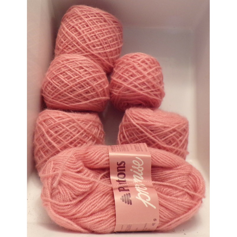 Patons Promise; Lt. Rose; Acrylic, Nylon; Vintage; 10oz. Reclaimed