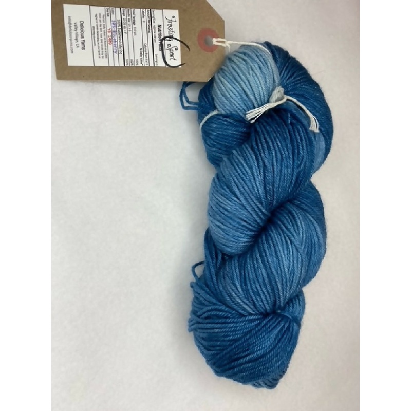 Delicious Yarn - Frosting Sport