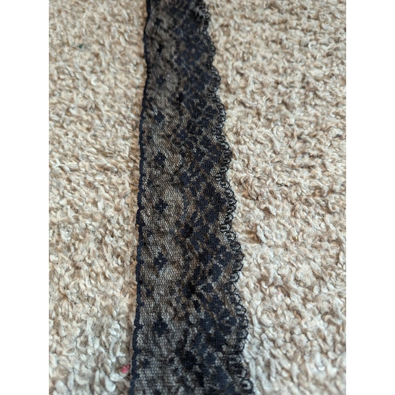 Black lace 1 1/2 yard