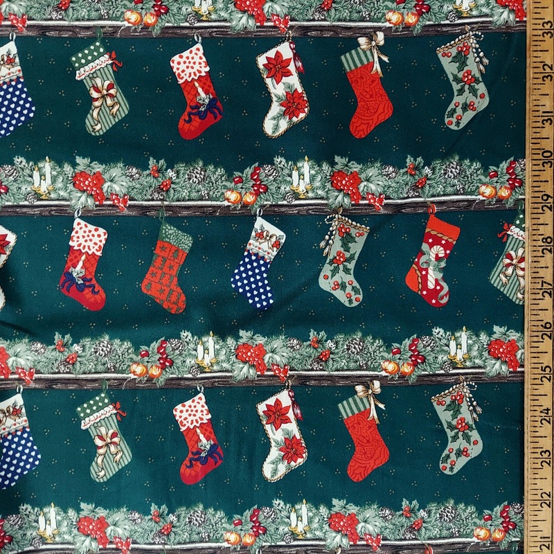 Marcus Fabrics R30 Christmas Memories 3009 Stockings Green