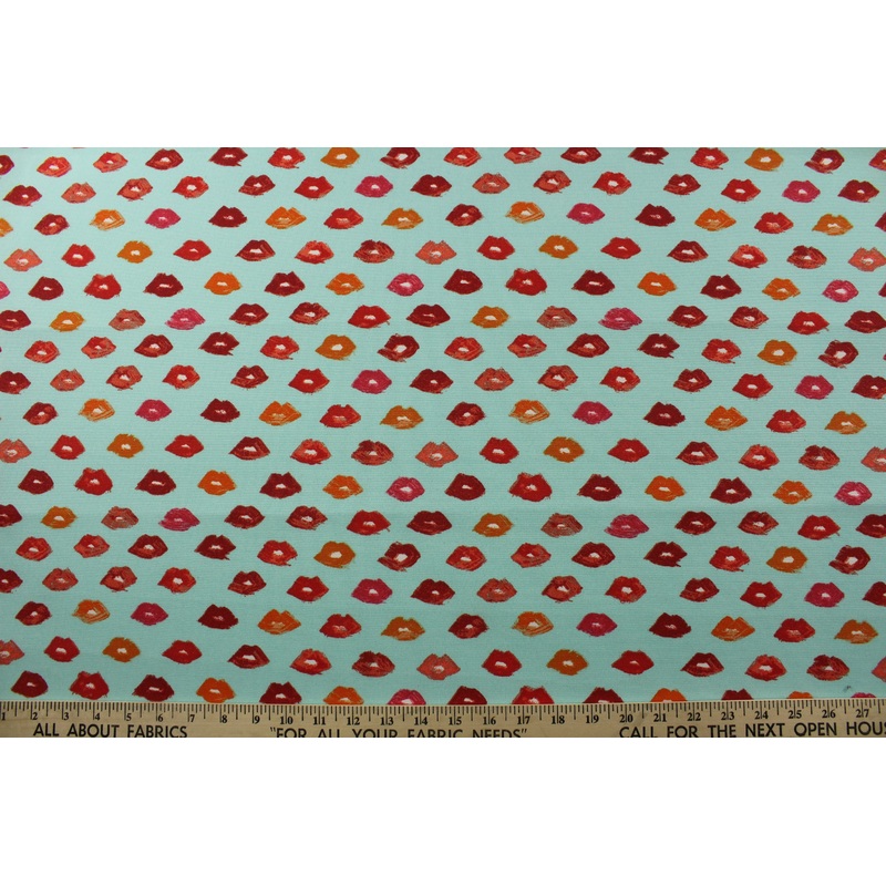 PK Lifestyles Novogratz Outdoor Lips In Pool