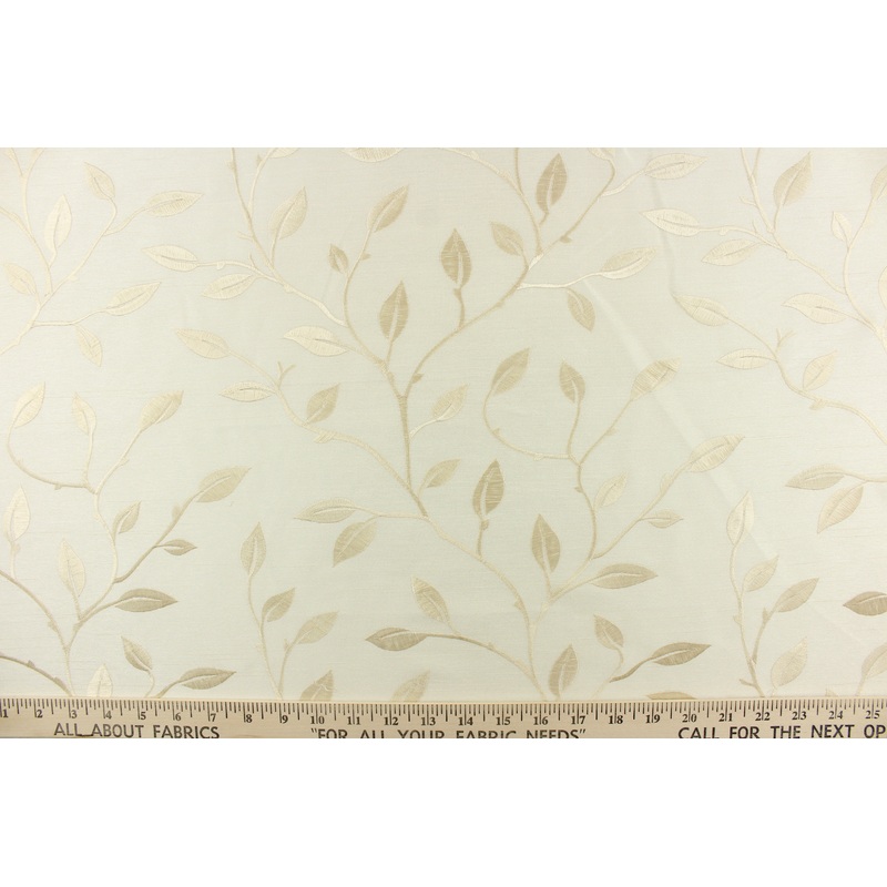 Embroidered Capri in Cream