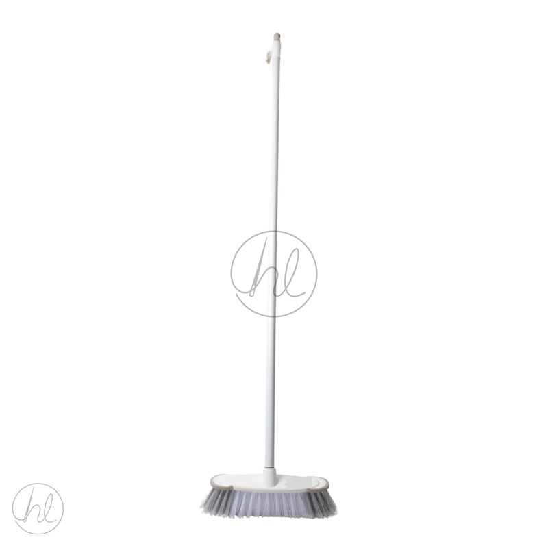 BROOM WHITE FREE 1