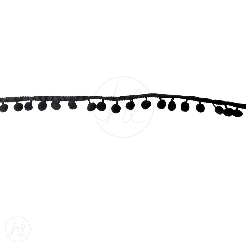 POM  POM  BLACK FREE