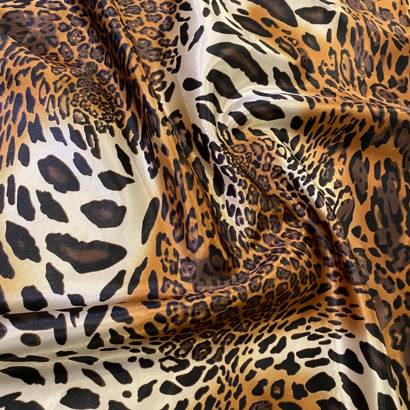 Animal Print Wholesale Fabric in Leopard