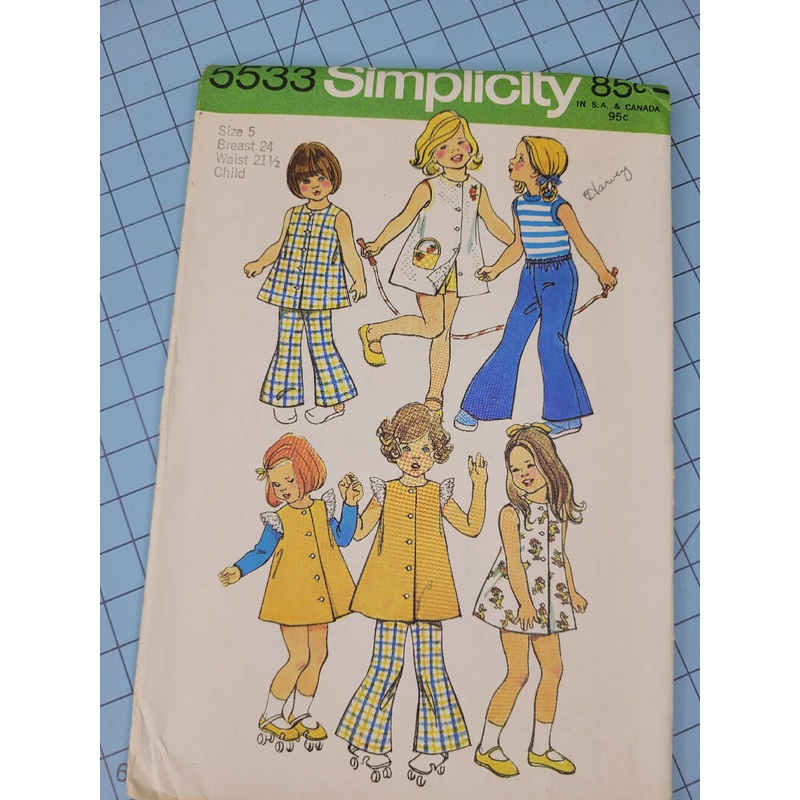Simplicity 5533
