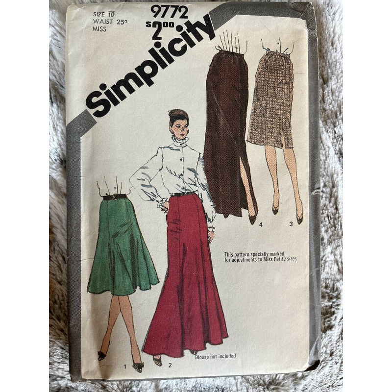 Simplicity 9772 (10, waist 25")