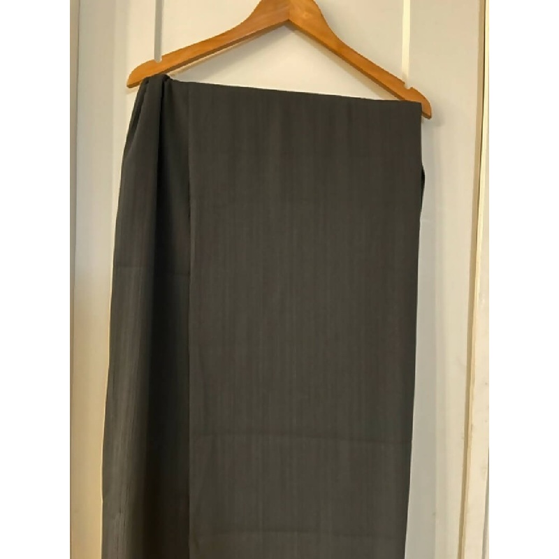 Black crepe (poly blend)