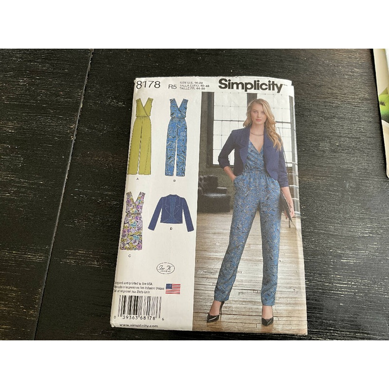 Simplicity 8178 - Unopened, US Sizes 14-22