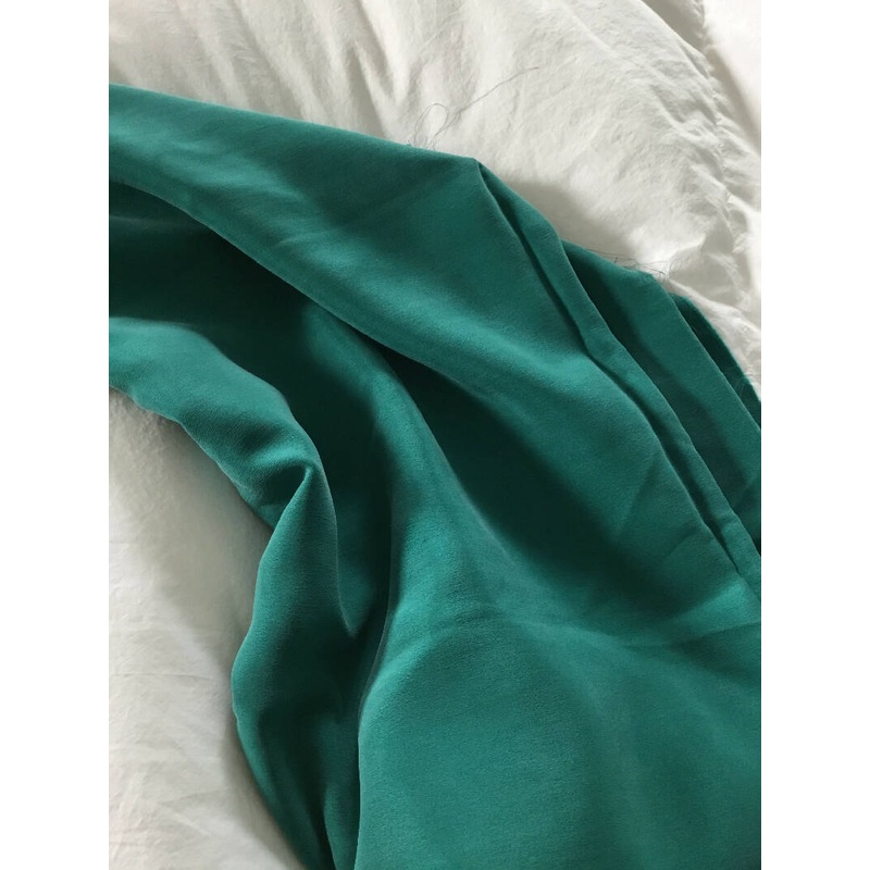 4-ply silk Emerald Green solid - 6 yards