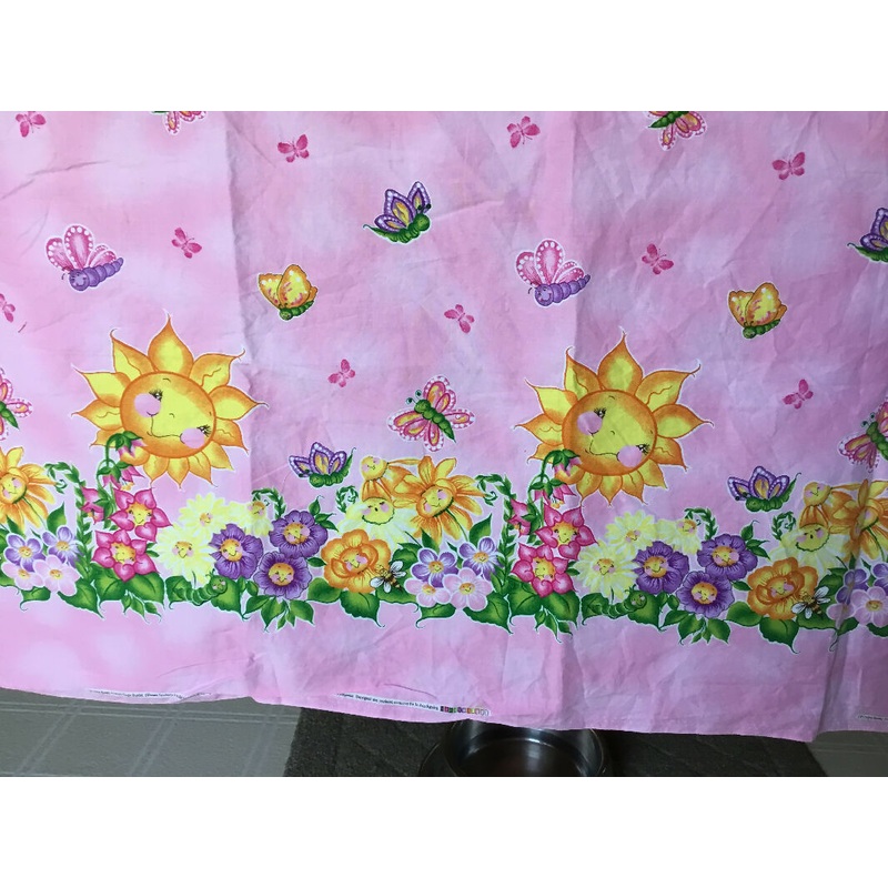 single border print pink 44" x 34"